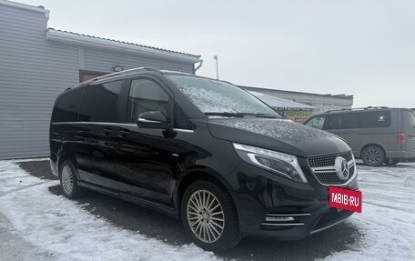 Mercedes-Benz V-Класс, 2014 год, 2 715 000 рублей, 2 фотография