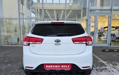 KIA Rio III рестайлинг, 2015 год, 1 025 000 рублей, 4 фотография