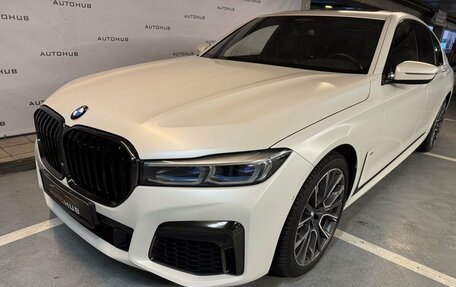 BMW 7 серия, 2019 год, 6 900 000 рублей, 9 фотография