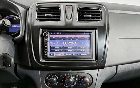 Renault Sandero II рестайлинг, 2015 год, 939 000 рублей, 18 фотография