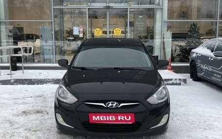 Hyundai Solaris II рестайлинг, 2011 год, 837 000 рублей, 2 фотография