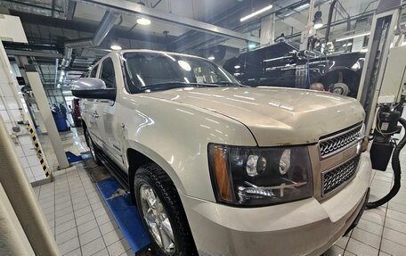 Chevrolet Tahoe III, 2011 год, 2 147 000 рублей, 5 фотография