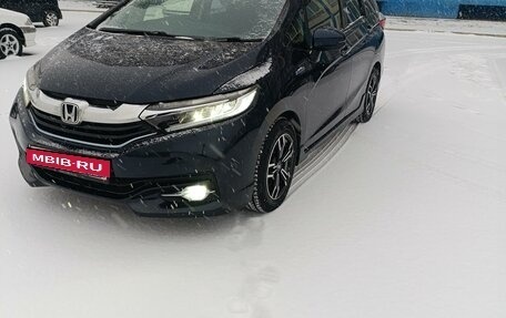 Honda Shuttle II, 2016 год, 1 330 000 рублей, 2 фотография