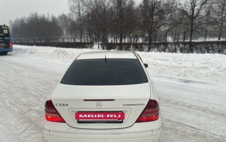 Mercedes-Benz C-Класс, 2004 год, 930 000 рублей, 13 фотография