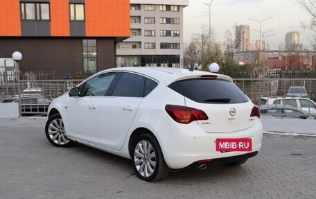 Opel Astra J, 2011 год, 553 000 рублей, 3 фотография