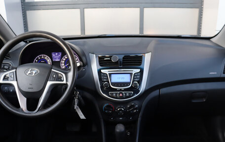 Hyundai Solaris II рестайлинг, 2012 год, 880 000 рублей, 14 фотография