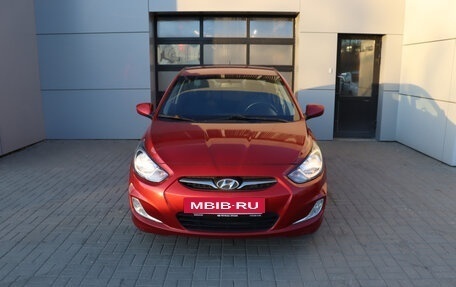 Hyundai Solaris II рестайлинг, 2012 год, 880 000 рублей, 3 фотография