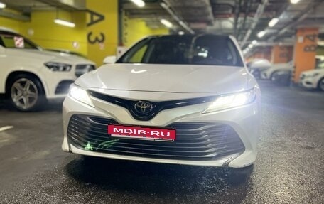 Toyota Camry, 2017 год, 3 099 000 рублей, 3 фотография