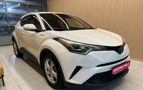 Toyota C-HR I рестайлинг, 2019 год, 2 500 000 рублей, 1 фотография