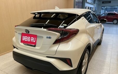 Toyota C-HR I рестайлинг, 2019 год, 2 500 000 рублей, 4 фотография