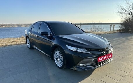 Toyota Camry, 2018 год, 3 290 000 рублей, 3 фотография