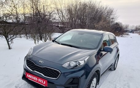 KIA Sportage IV рестайлинг, 2018 год, 2 150 000 рублей, 5 фотография