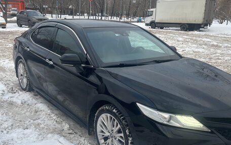 Toyota Camry, 2018 год, 2 750 000 рублей, 2 фотография