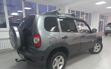 Chevrolet Niva I рестайлинг, 2012 год, 560 000 рублей, 3 фотография