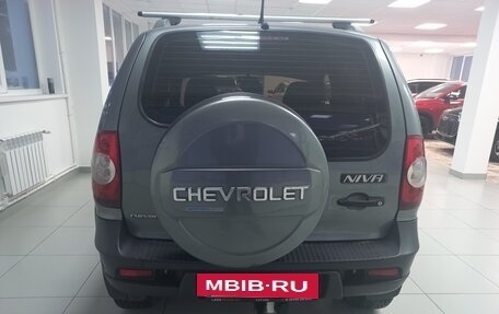 Chevrolet Niva I рестайлинг, 2012 год, 560 000 рублей, 4 фотография