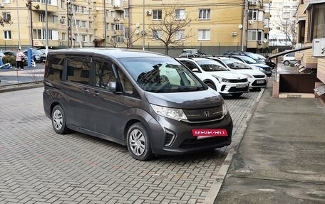 Honda Stepwgn IV, 2020 год, 2 400 000 рублей, 9 фотография