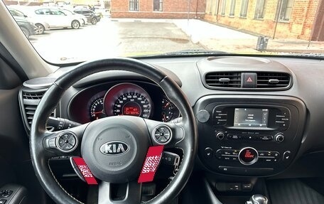 KIA Soul II рестайлинг, 2015 год, 1 600 000 рублей, 13 фотография