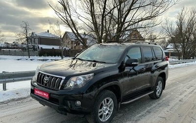 Toyota Land Cruiser Prado 150 рестайлинг 2, 2013 год, 3 040 000 рублей, 1 фотография