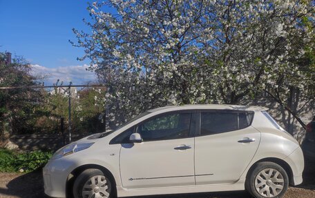 Nissan Leaf I, 2014 год, 1 090 000 рублей, 4 фотография