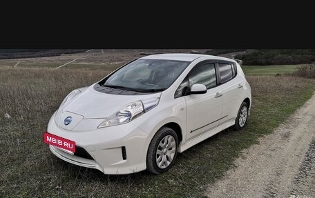 Nissan Leaf I, 2014 год, 1 090 000 рублей, 8 фотография