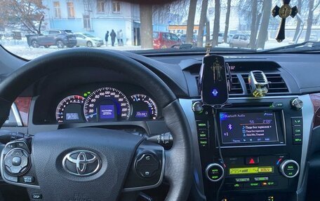 Toyota Camry, 2013 год, 1 490 000 рублей, 10 фотография