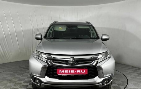 Mitsubishi Pajero Sport III рестайлинг, 2018 год, 2 930 000 рублей, 2 фотография