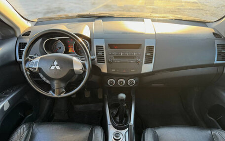 Mitsubishi Outlander III рестайлинг 3, 2008 год, 1 150 000 рублей, 15 фотография