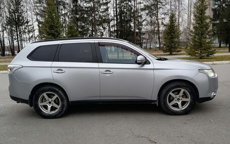 Mitsubishi Outlander III рестайлинг 3, 2012 год, 1 660 000 рублей, 6 фотография