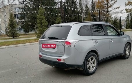 Mitsubishi Outlander III рестайлинг 3, 2012 год, 1 660 000 рублей, 3 фотография