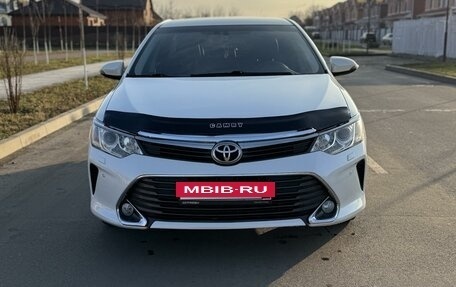 Toyota Camry, 2015 год, 2 300 000 рублей, 6 фотография