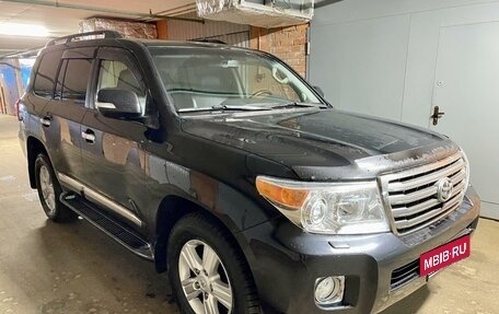 Toyota Land Cruiser 200, 2013 год, 7 000 000 рублей, 6 фотография