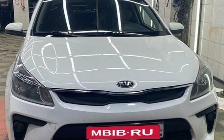 KIA Rio IV, 2018 год, 1 200 000 рублей, 3 фотография