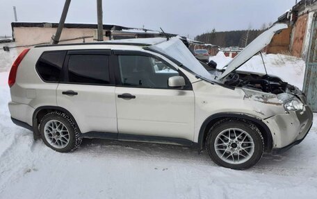 Nissan X-Trail, 2011 год, 650 000 рублей, 2 фотография