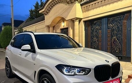 BMW X5, 2021 год, 9 900 000 рублей, 2 фотография