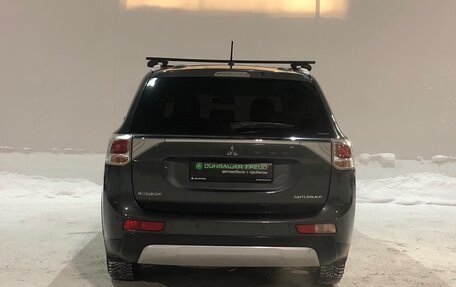 Mitsubishi Outlander III рестайлинг 3, 2014 год, 1 720 000 рублей, 6 фотография