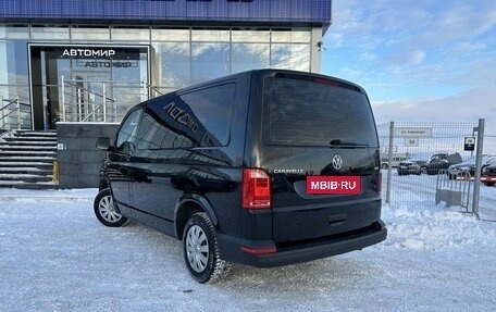 Volkswagen Caravelle T6 рестайлинг, 2017 год, 2 900 000 рублей, 7 фотография