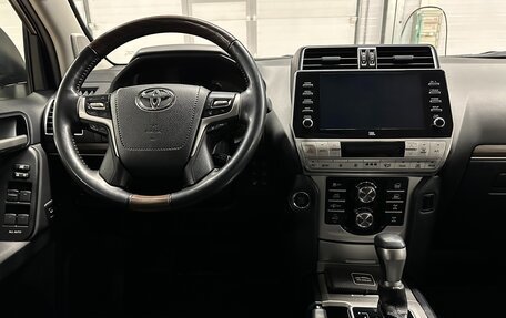 Toyota Land Cruiser Prado 150 рестайлинг 2, 2021 год, 7 949 000 рублей, 21 фотография