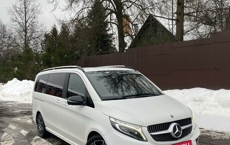 Mercedes-Benz V-Класс, 2019 год, 5 245 000 рублей, 4 фотография