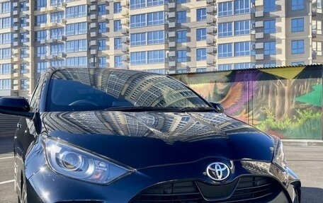 Toyota Yaris, 2020 год, 2 100 000 рублей, 2 фотография