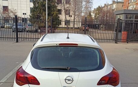 Opel Astra J, 2011 год, 990 000 рублей, 8 фотография