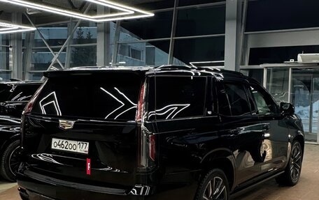 Cadillac Escalade V, 2023 год, 16 500 000 рублей, 9 фотография