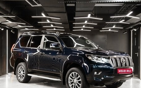 Toyota Land Cruiser Prado 150 рестайлинг 2, 2017 год, 5 200 000 рублей, 2 фотография