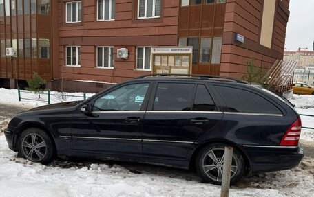 Mercedes-Benz C-Класс, 2004 год, 615 000 рублей, 2 фотография