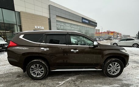 Mitsubishi Pajero Sport III рестайлинг, 2017 год, 3 249 000 рублей, 8 фотография