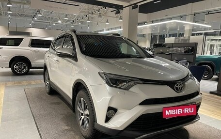 Toyota RAV4, 2019 год, 2 899 000 рублей, 3 фотография