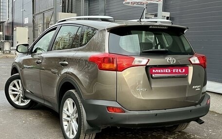 Toyota RAV4, 2013 год, 2 450 000 рублей, 2 фотография