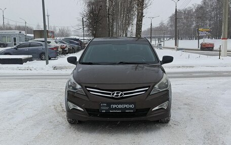 Hyundai Solaris II рестайлинг, 2014 год, 860 000 рублей, 2 фотография