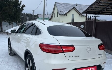 Mercedes-Benz GLC Coupe, 2017 год, 3 800 000 рублей, 3 фотография