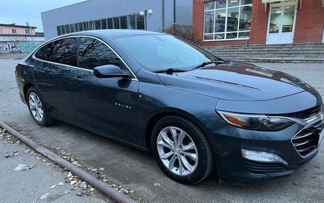 Chevrolet Malibu IX, 2020 год, 1 850 000 рублей, 2 фотография