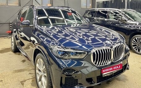 BMW X5, 2021 год, 8 990 000 рублей, 2 фотография